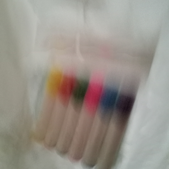 Kids Coloring t-shirt with fabric markers - Picture 2 of 4